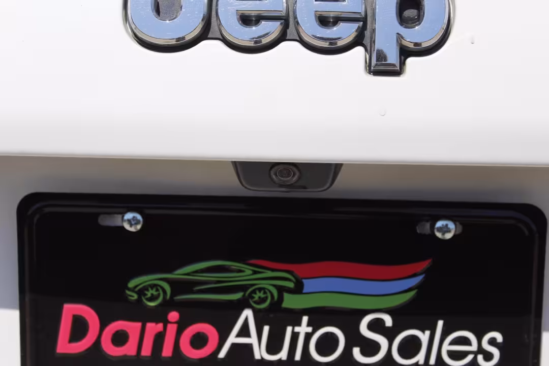 2019 Jeep Cherokee - 1C4PJLLB0KD274885 - Image #7